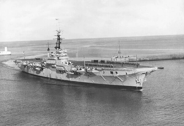 Aircraft-Carrier Hms Glory (R62) Entering Grand Harbour, ?