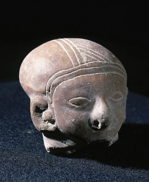 Pre-Incan. Guangala Culture. 300  /  200 a 700  /  800 DC. Clay head