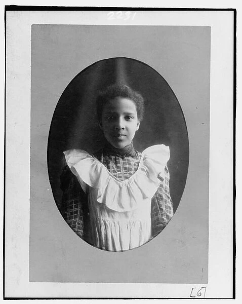 Bazoline Estelle Usher, Atlanta University student, 1899 or 1900 (b  /  w photo)