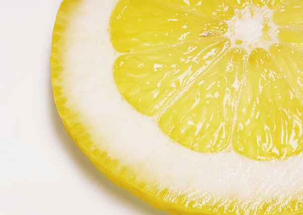 MAM_0082. Citrus limon. Lemon. Yellow subject. White b / g