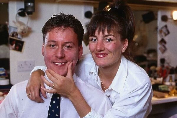 Jim White TV with wife Fiona after he shaved off his moustache August 1988