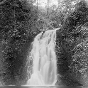 Gleno Waterfall
