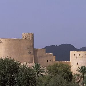 The first Rustaq Fort was built by the Persians in