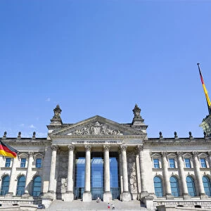 Germany, Berlin, Mitte, The Reichstag building in Tiergarten