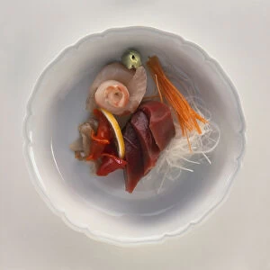 Sashimi in bowl, close-up