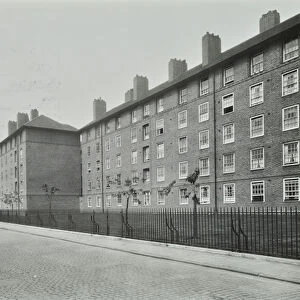 Crossfield Estate, London, 1938 (b / w photo)