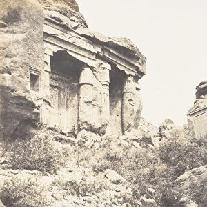 Djebel Selseleh (Silsilis), Steles Architecturales Taillees Dans les C